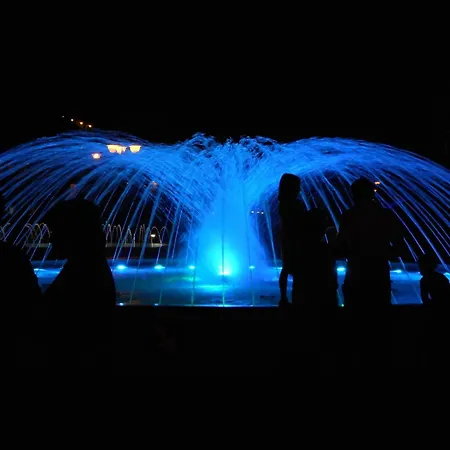 Cozy With Private Garden In 公寓